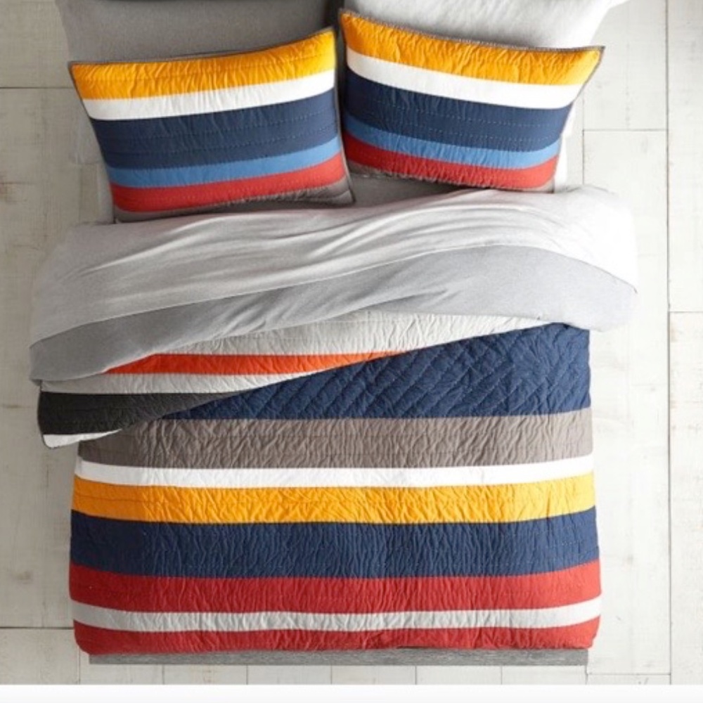 PB TEEN / MVP Stripe Quilt and Shams